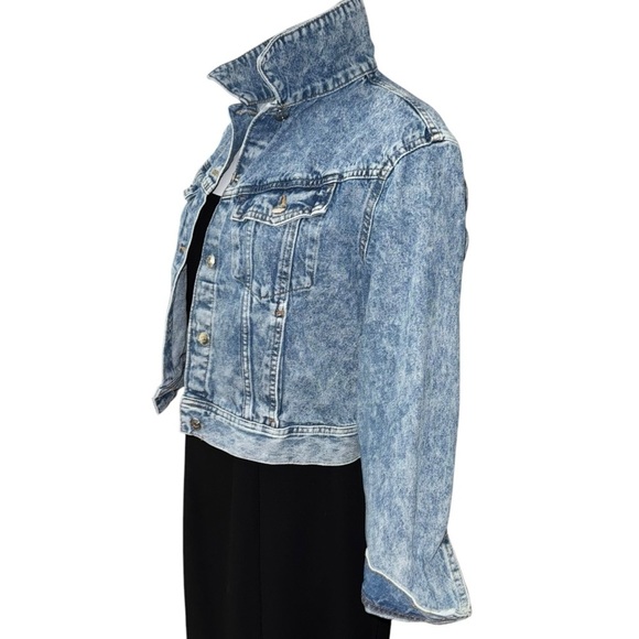 H&M Divided Women’s Blue Denim Jacket Small Stone Wash Cropped 100% Cotton - Picture 3 of 7